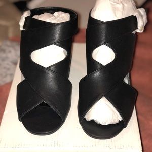 Size 9 QUPID Block Heels